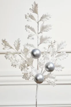 22" Ball Bead Spray - White