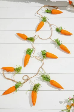 5' Carrot Garland