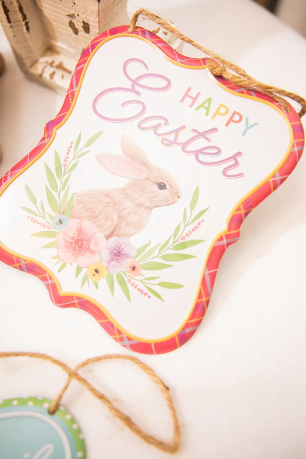 7" Embossed Tin Easter Sign