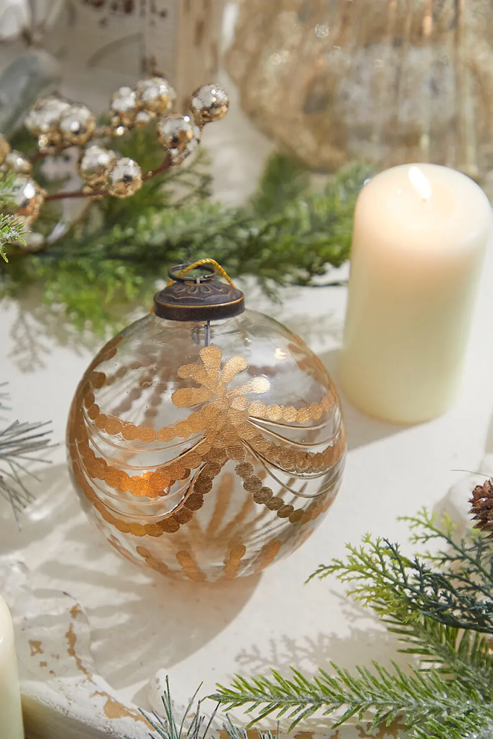 4" Etched Golden Garland Glass Ornament