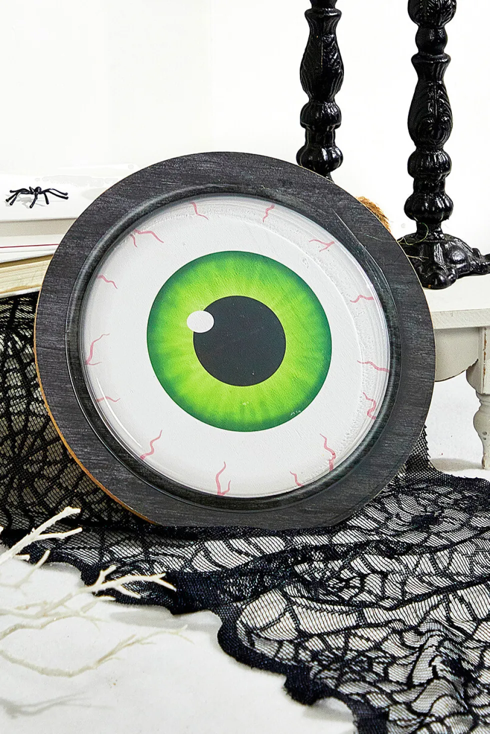 10.5" Eyeball Dome Sign