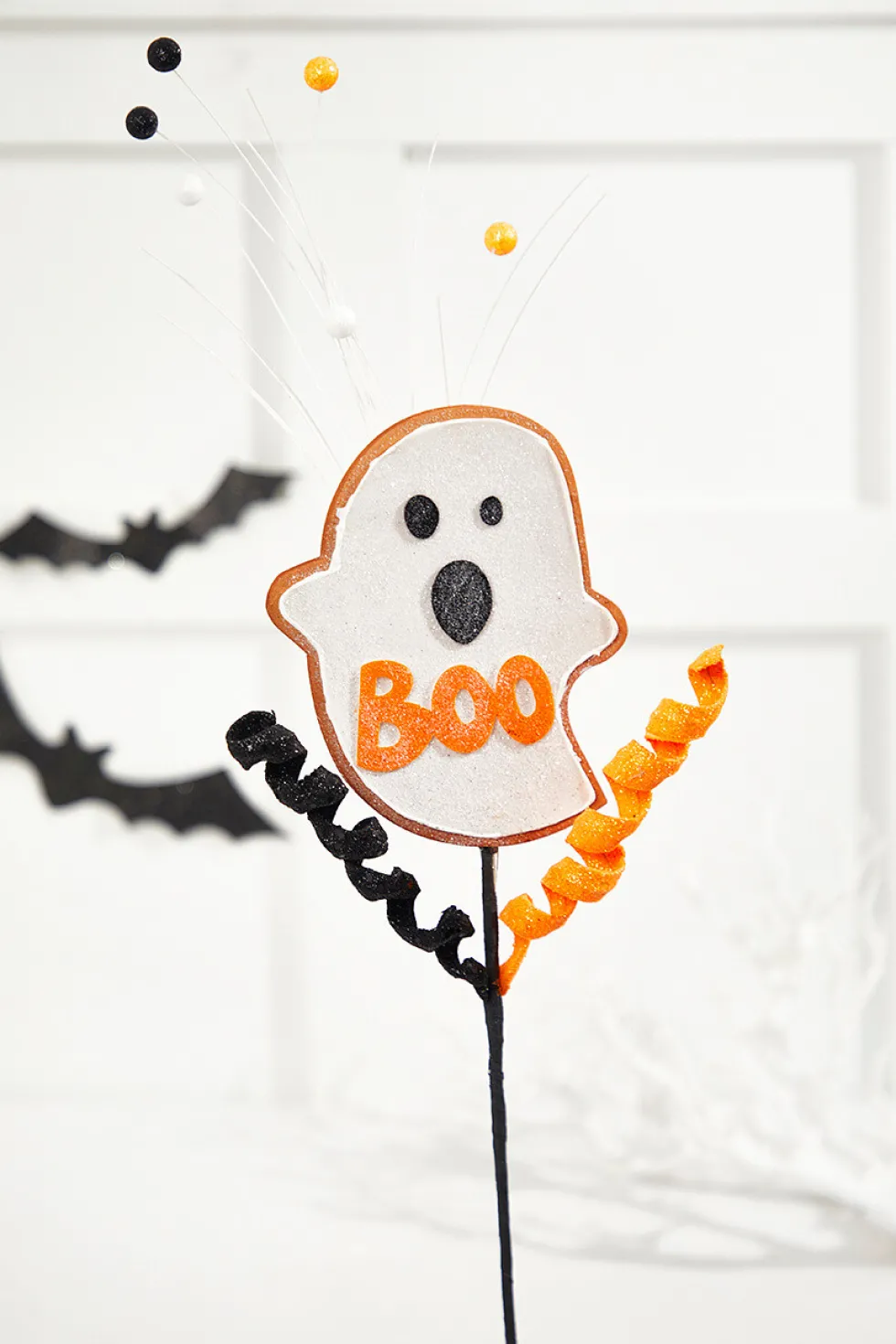 25" Ghost Boo Cookie Spray