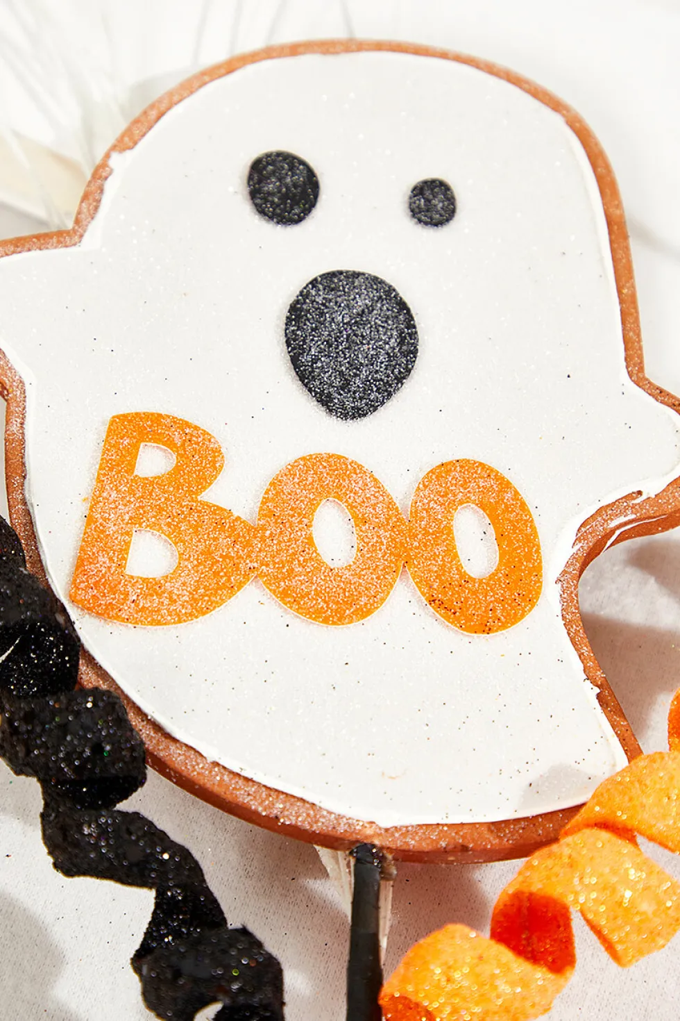 25" Ghost Boo Cookie Spray