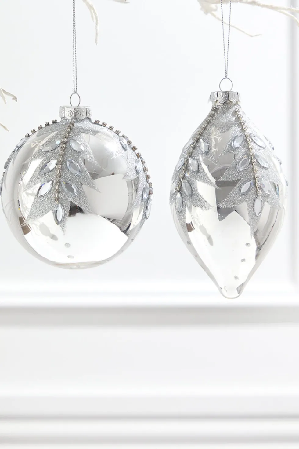 4" - 5.5" Glass Jewel Ball & Finial Ornament