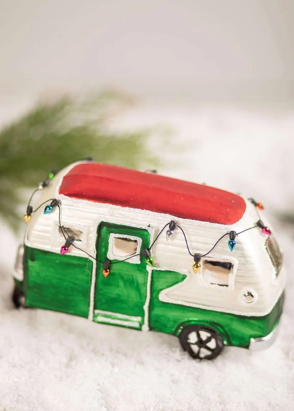 Glass Red/Green Camper Décor