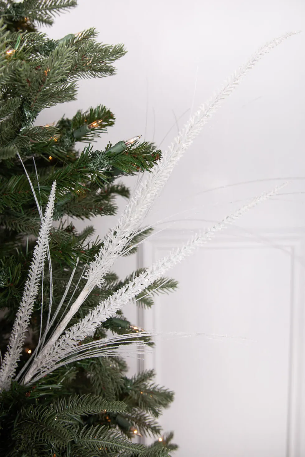 34” Glitter Mica Triple Spike Grass Spray - White