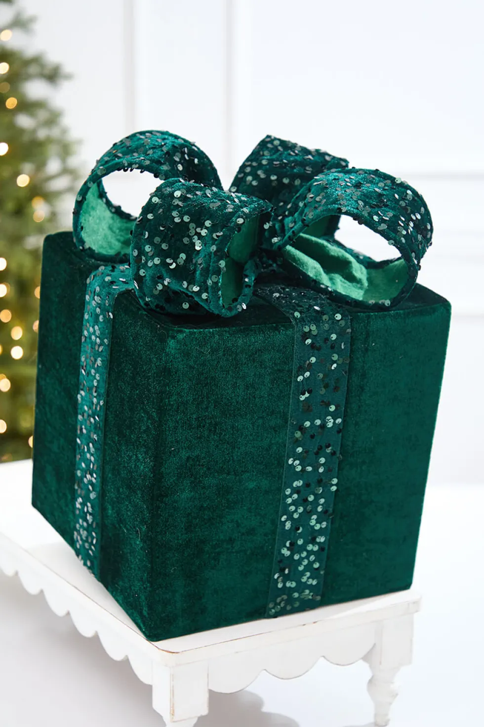 16" Green Velvet Sequin Gift Box