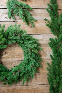 24” Just Cut Spruce Wreath
