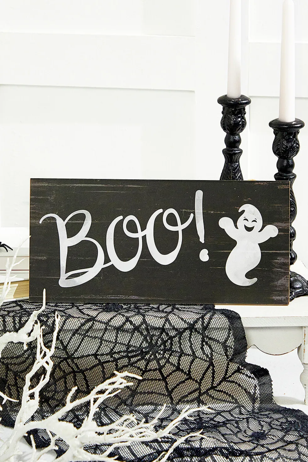 12.5"L x 6"W Boo with Ghost