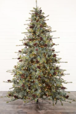 9' Mammoth Pine Christmas Tree with 1,300 Lights