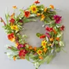 24" Mixed Daisy Wreath