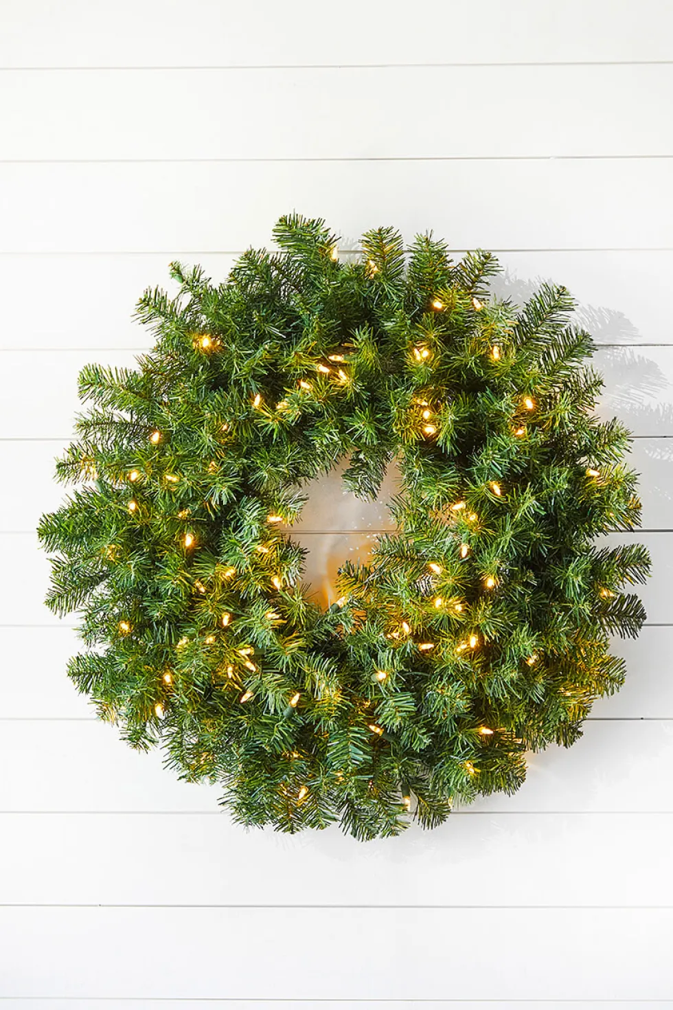 30" Norway Pine Wreath LED