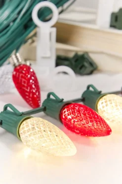 250' Outdoor Christmas Lighting Kit - Warm White/Red