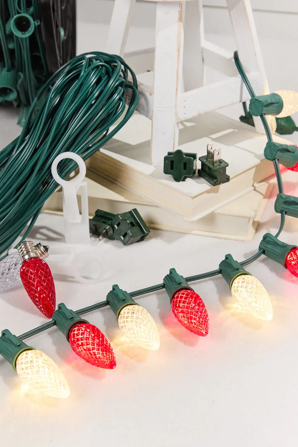 500' Outdoor Christmas Lighting Kit - Warm White/Red