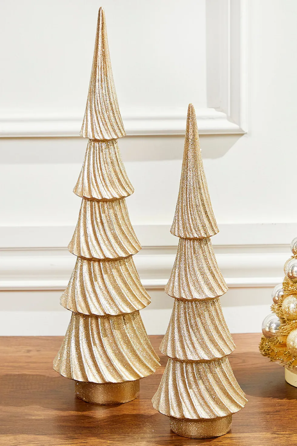 17" Resin Modern Tree