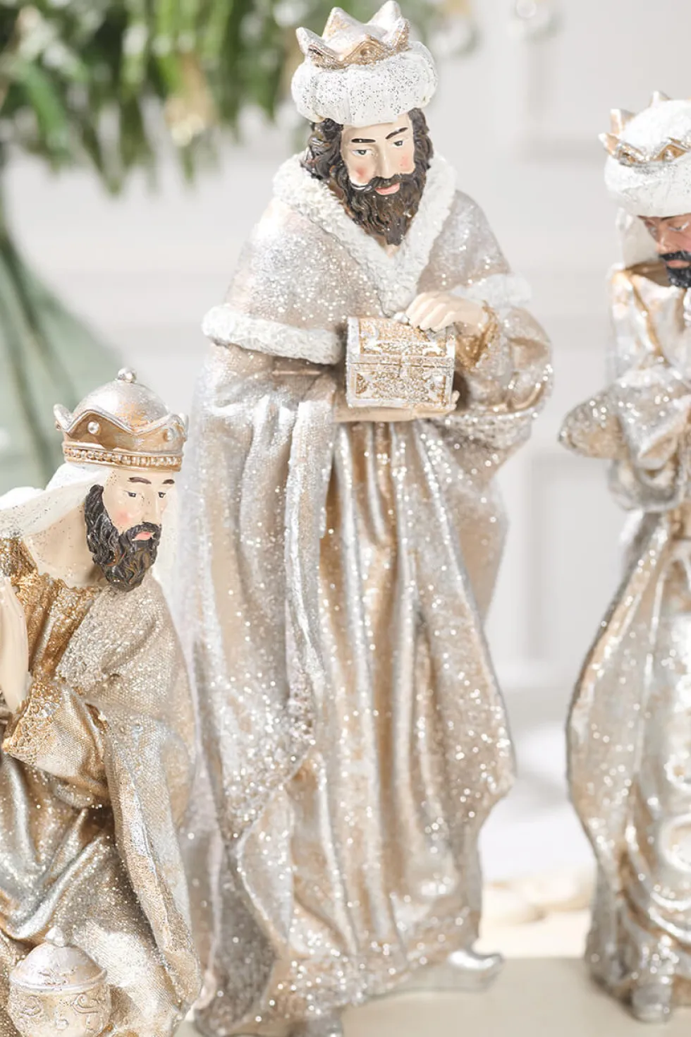 11-16" Resin Renaissance Three Kings