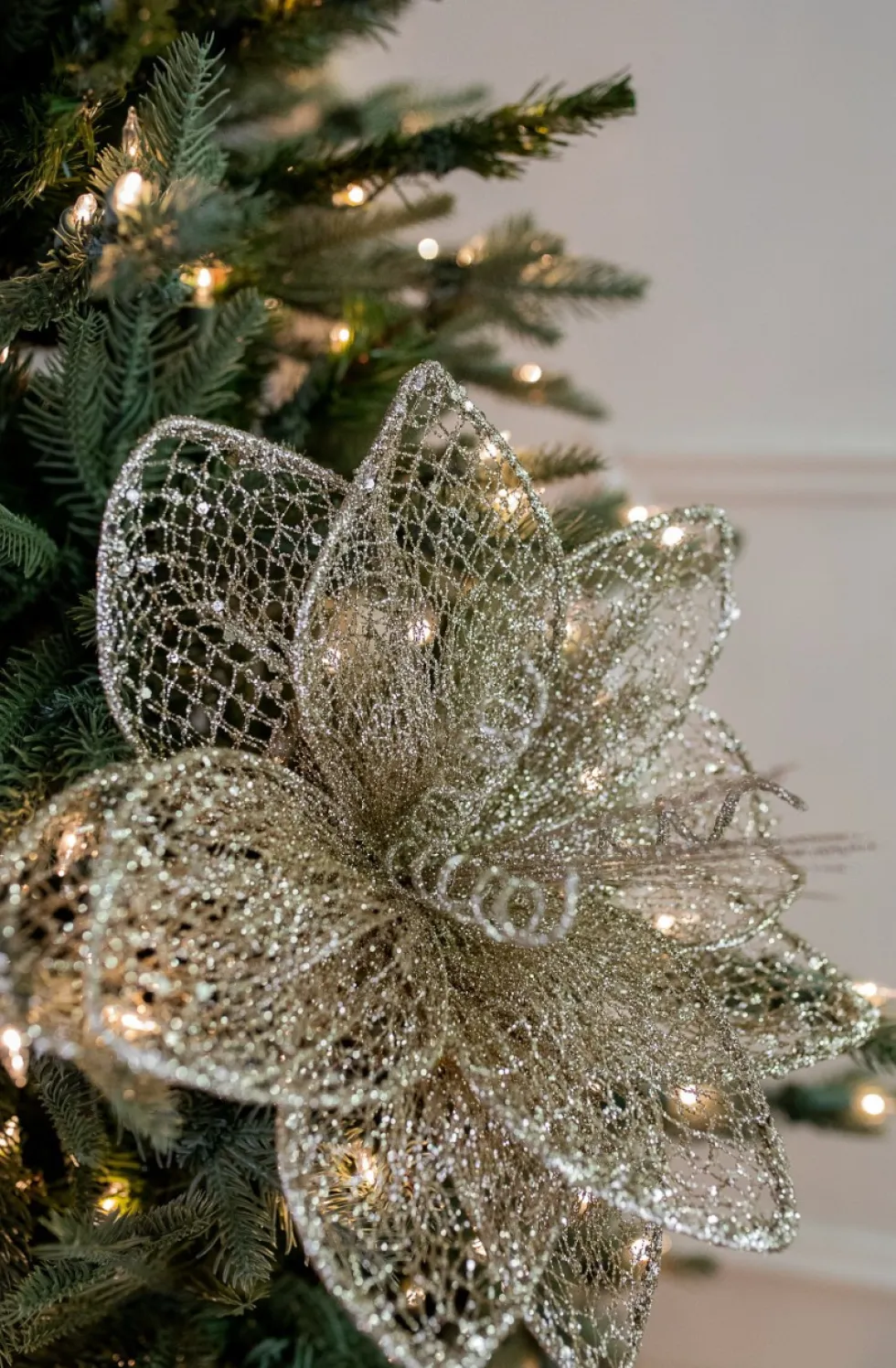24” x 12" Champagne Glitter Sequin Mesh Poinsettia Stem