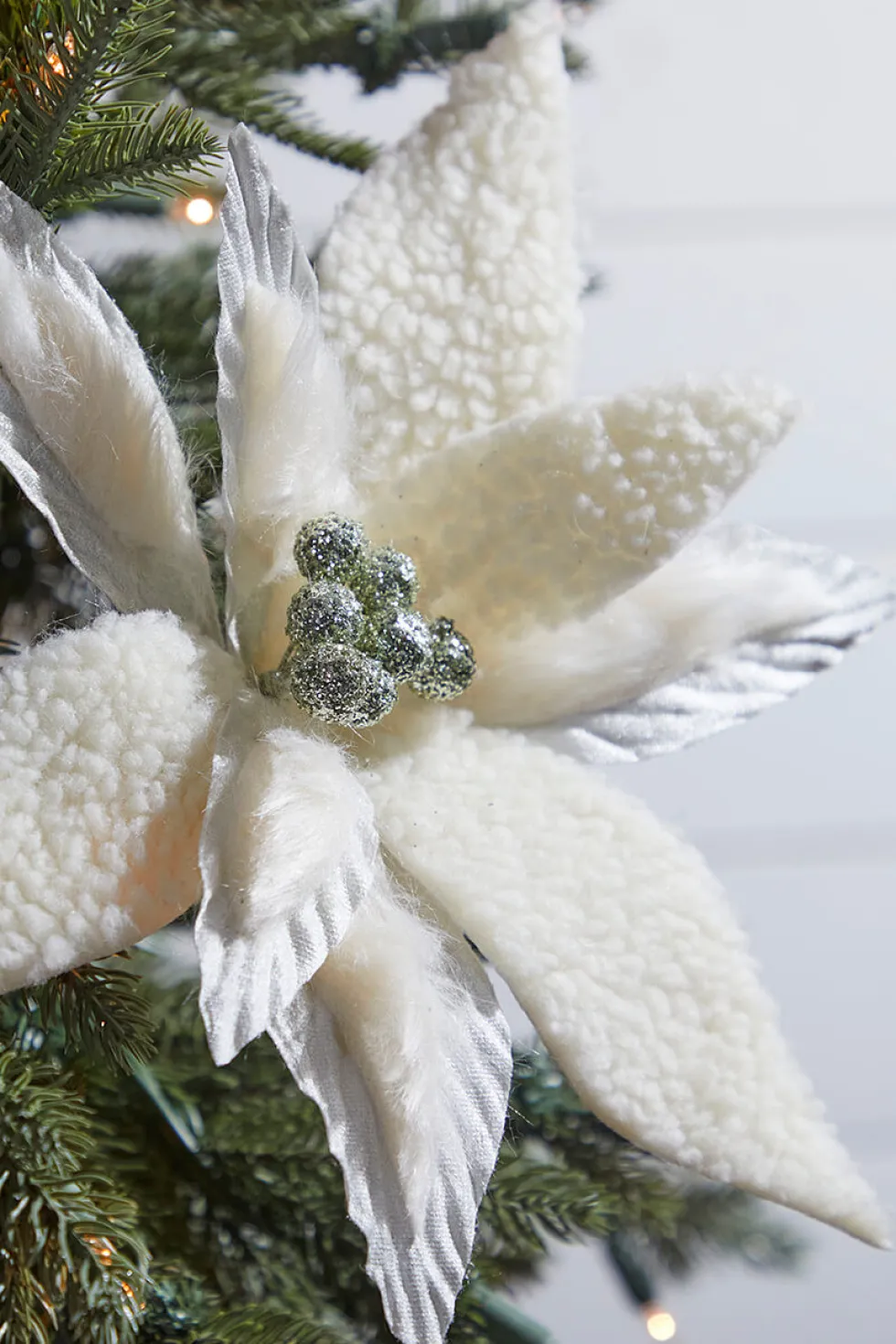 24” x 13.5" Woolly/Fur Poinsettia Stem