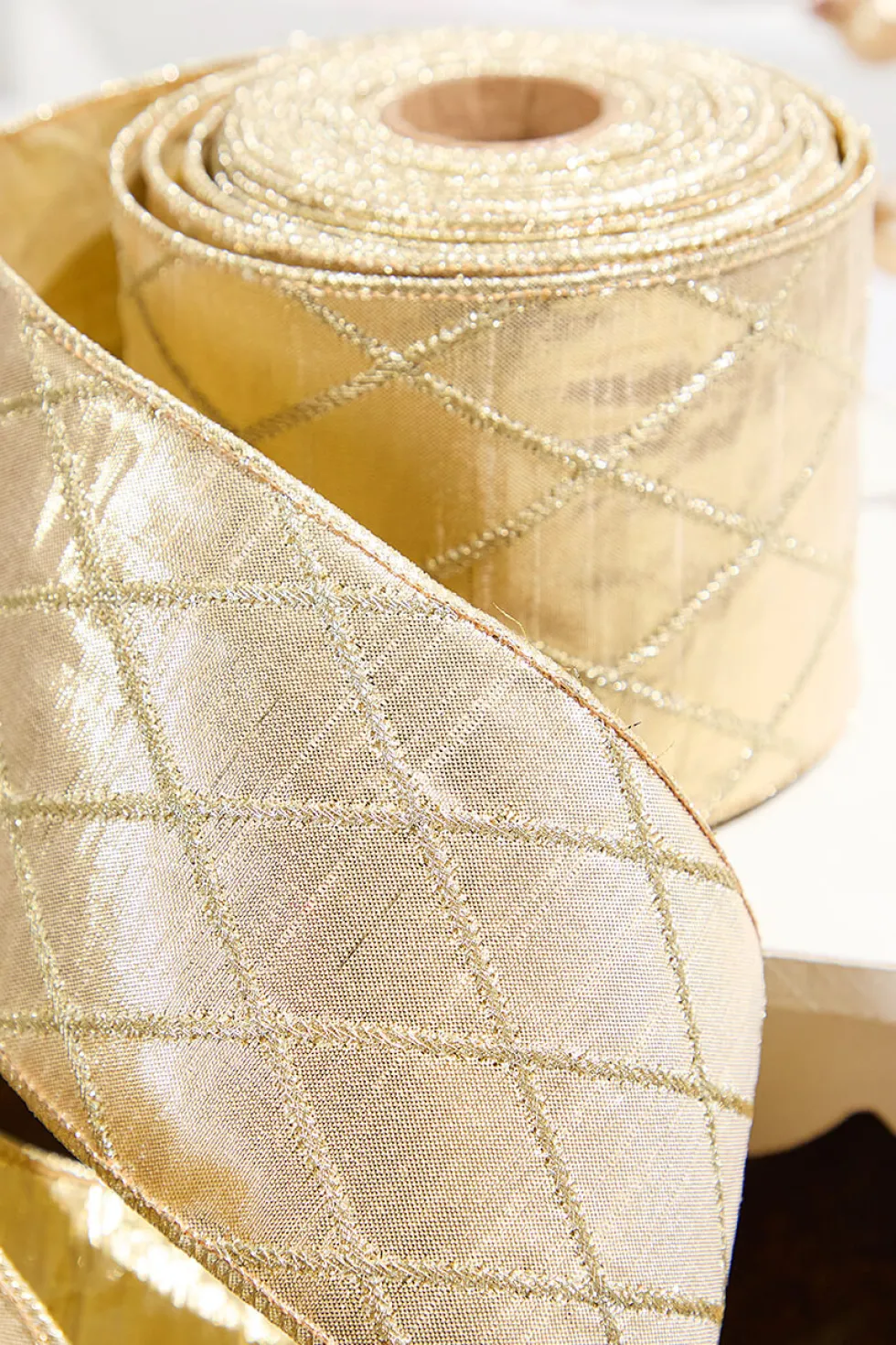 4" x 10 Yard Champagne Gold Quilted Dupion Ribbon