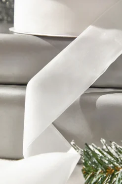 1.5" x 10 Yard White Unwired Velvet Ribbon