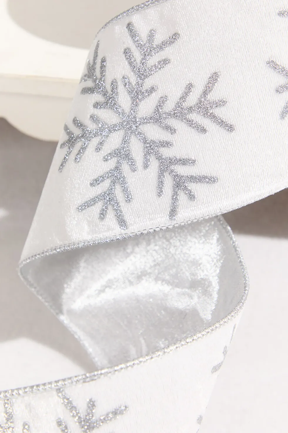 4" x 10 Yard White Velvet with Silver Snowflake Ribbon